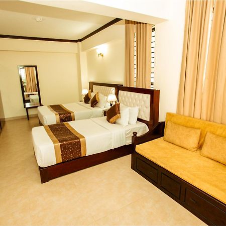 Hotel Crystal Rose - ซิลเฮติ ภายนอก รูปภาพ