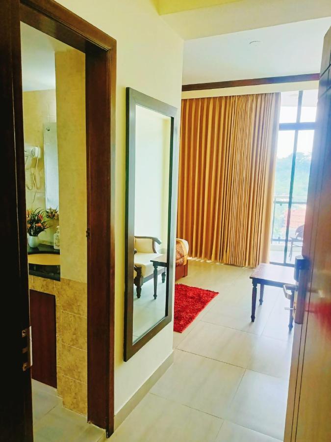 Hotel Crystal Rose - ซิลเฮติ ภายนอก รูปภาพ